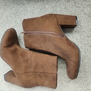 Christian Siriano for Payless Women's Brown Ankle Boots US 8.5 Solid Faux Suede